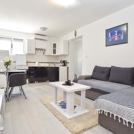 Ban Apartmani Budva Eksteriør bilde