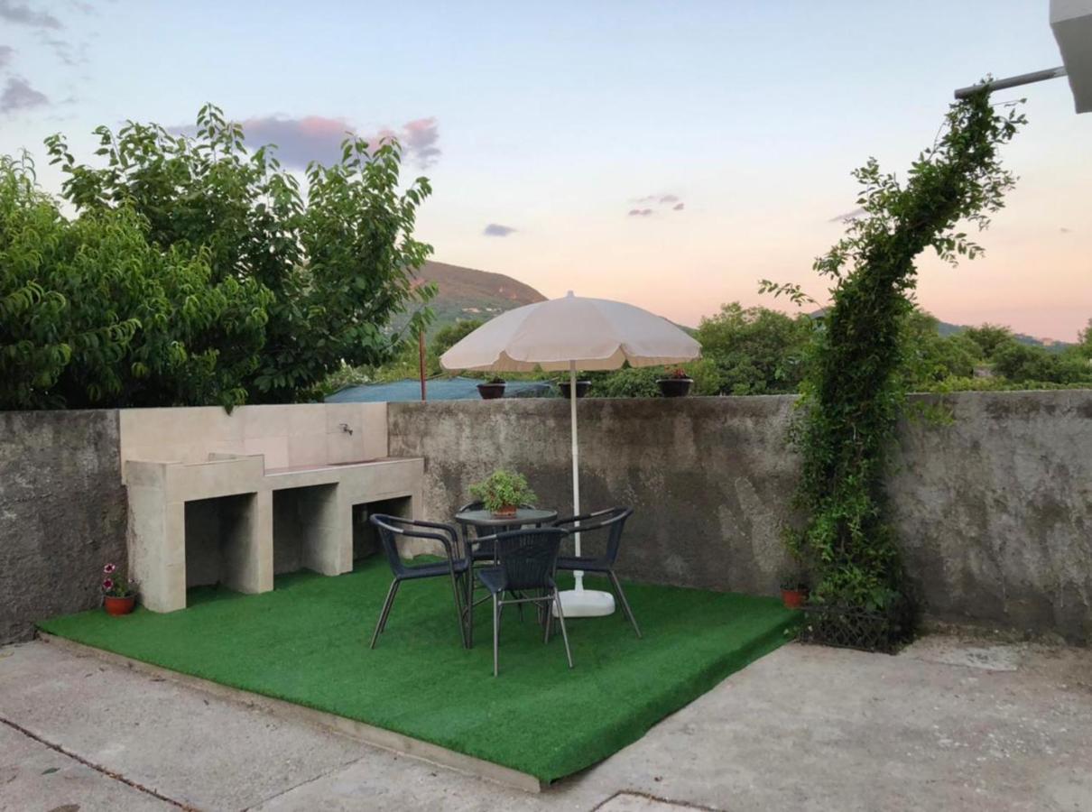 Ban Apartmani Budva Eksteriør bilde