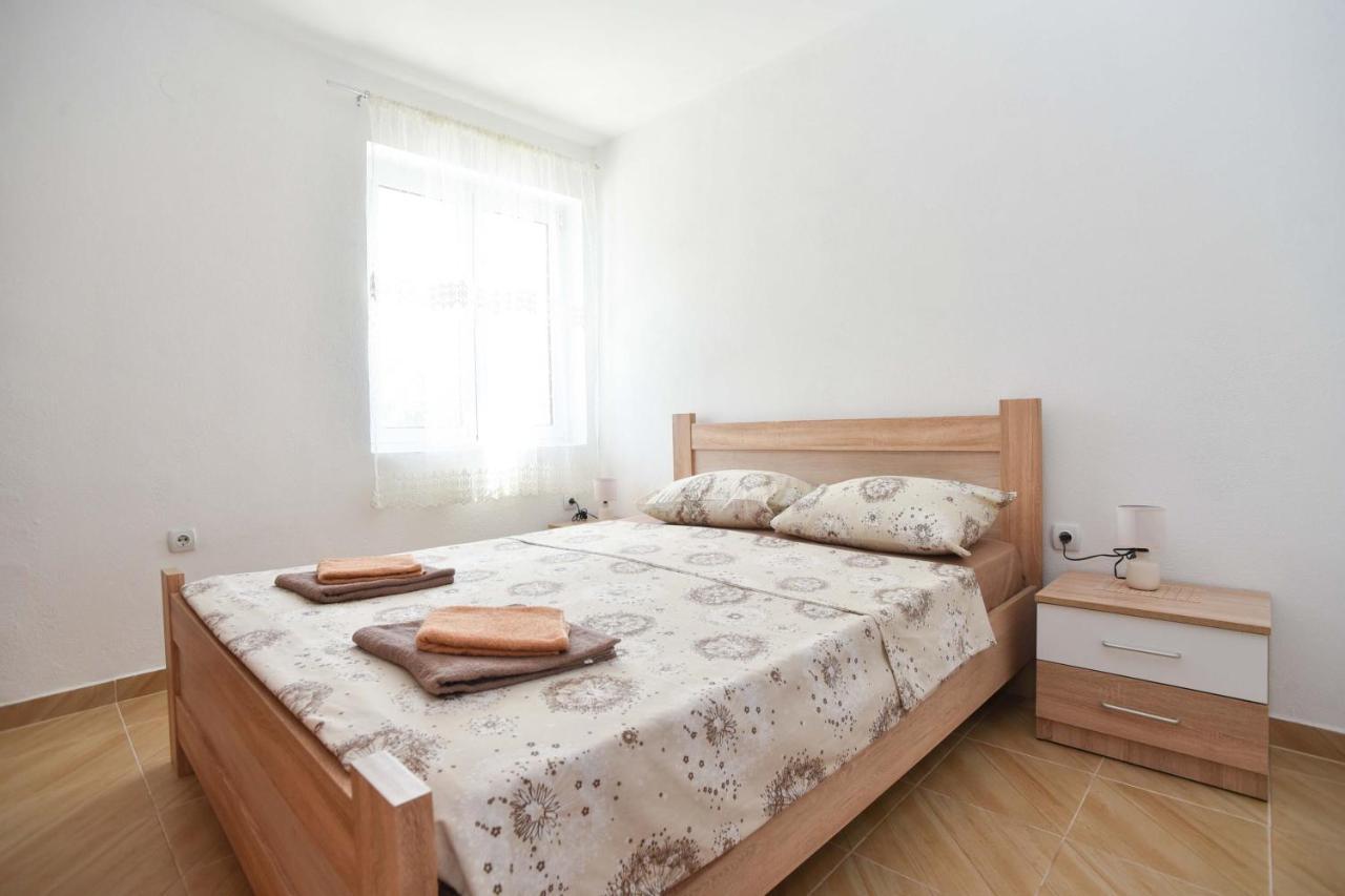 Ban Apartmani Budva Eksteriør bilde