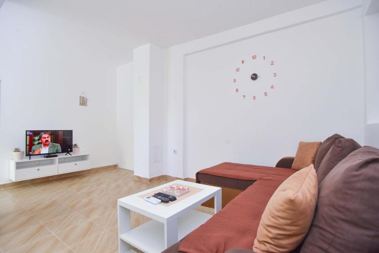 Ban Apartmani Budva Eksteriør bilde