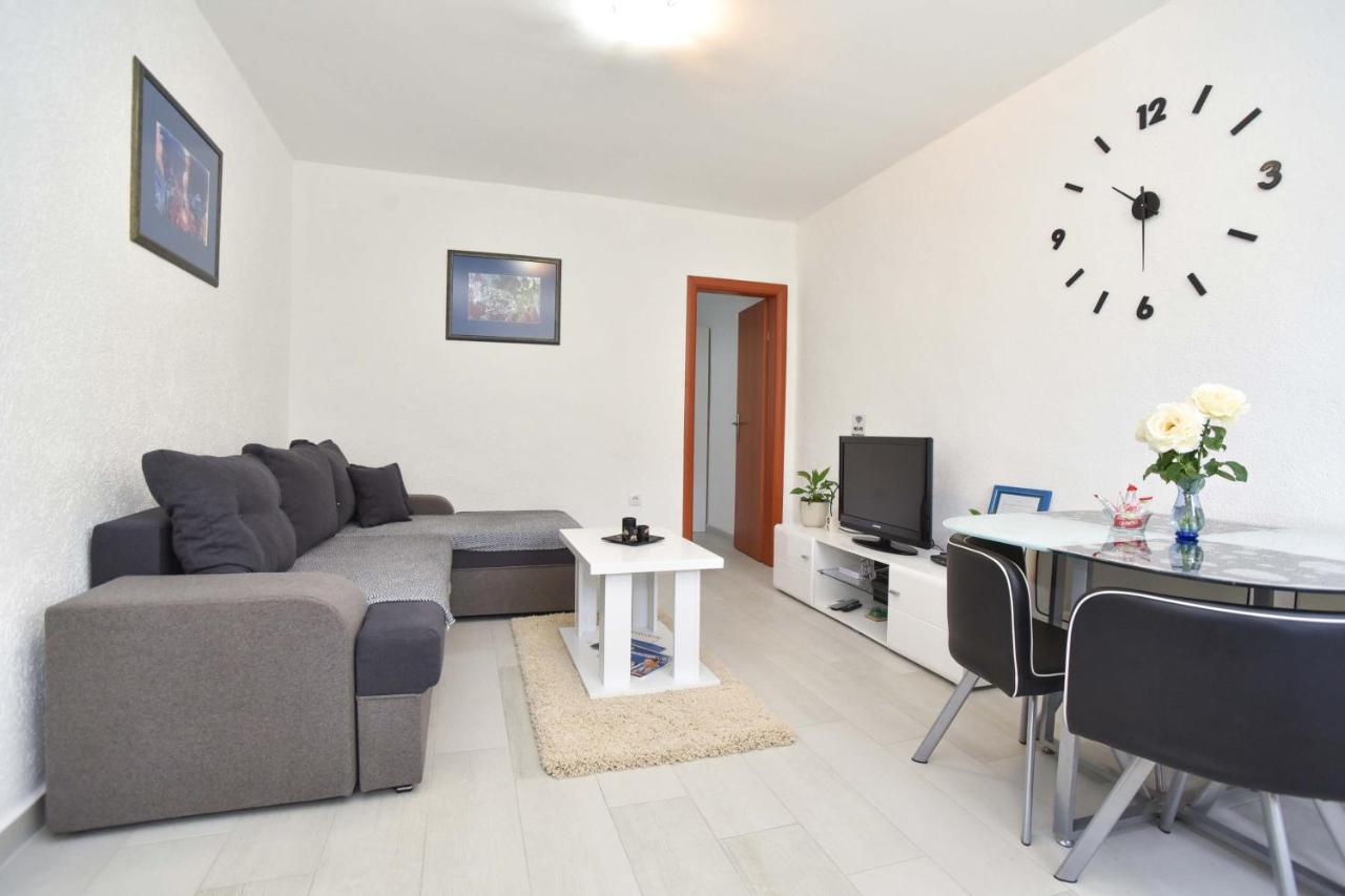 Ban Apartmani Budva Eksteriør bilde